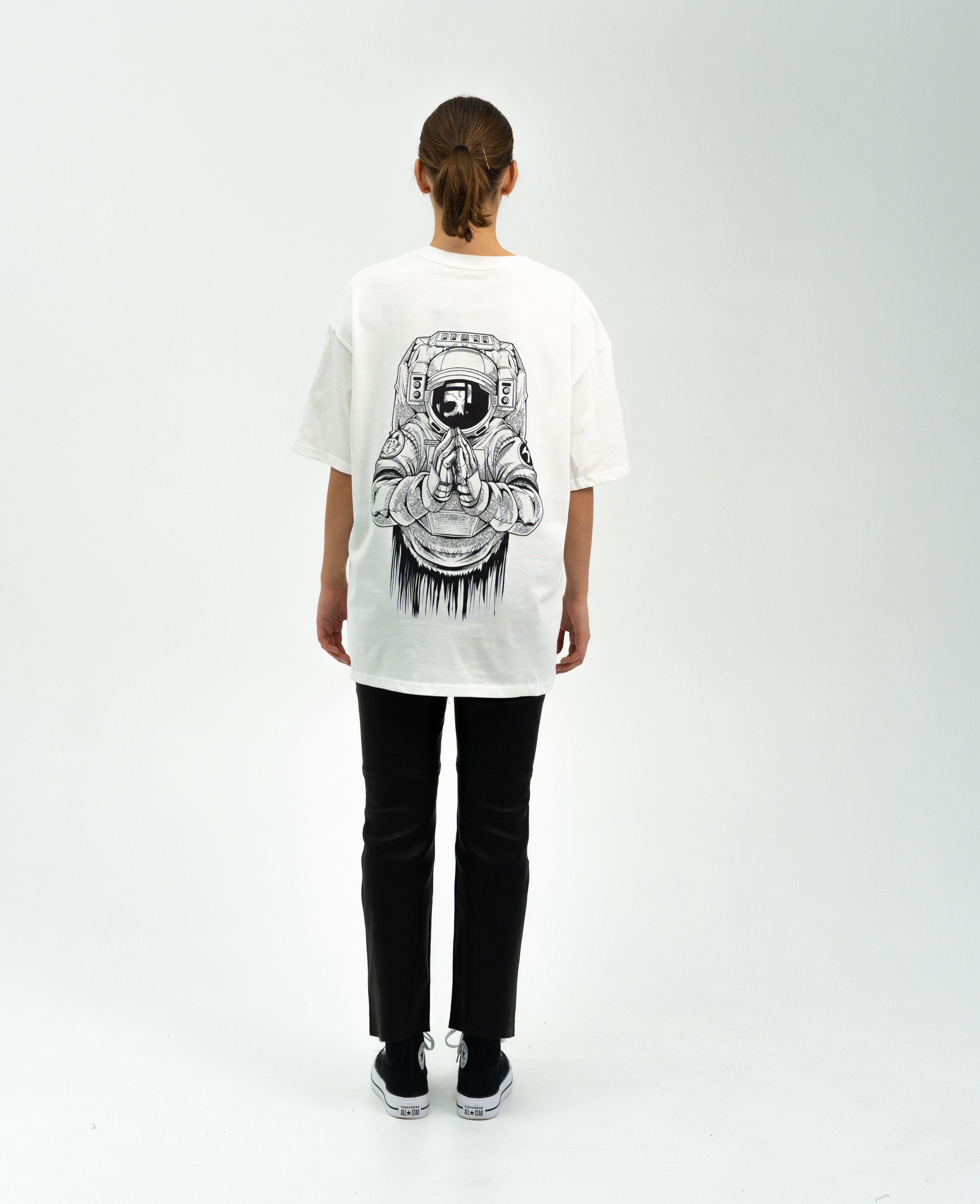 "Astronaut X Lost In Space - Chainsaw Man" Oversize T-Shirt