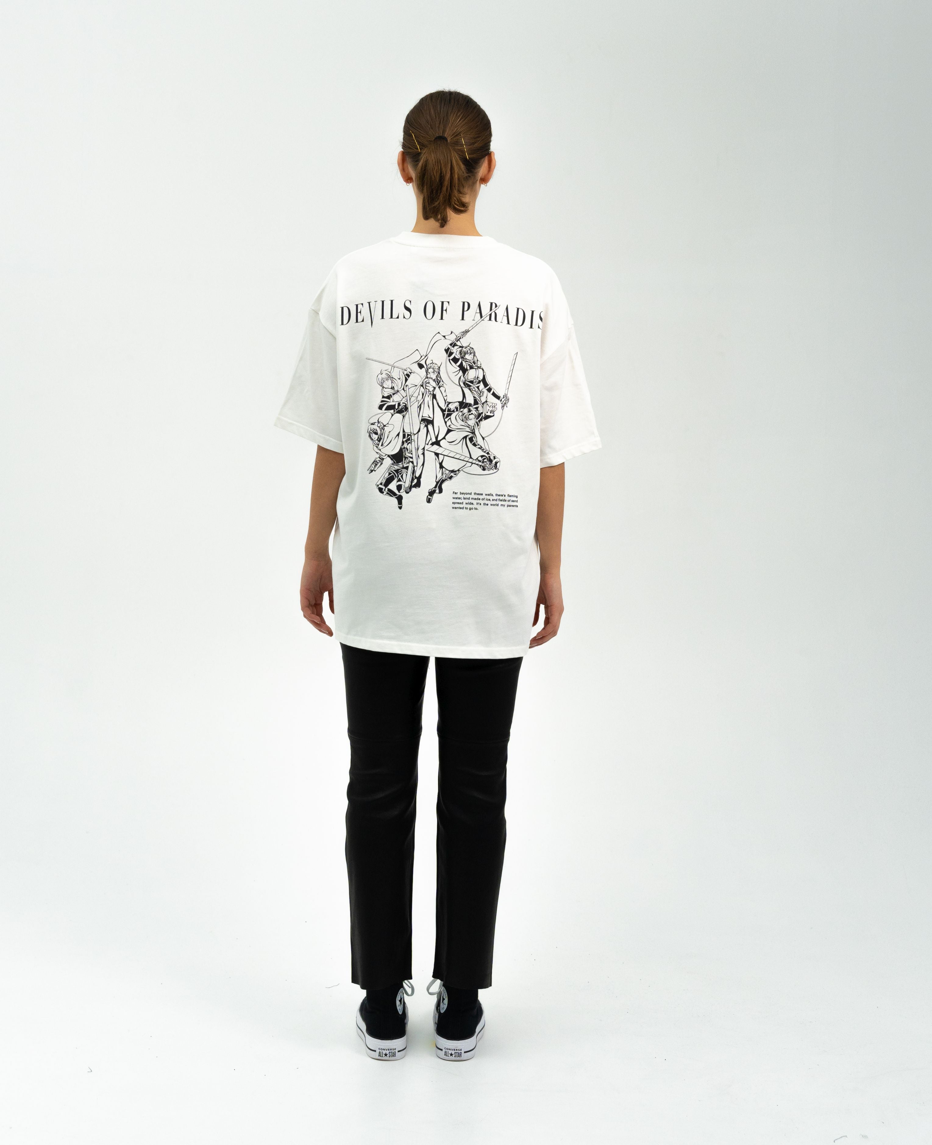 "Devils Of Paradis - AOT" Oversize T-Shirt