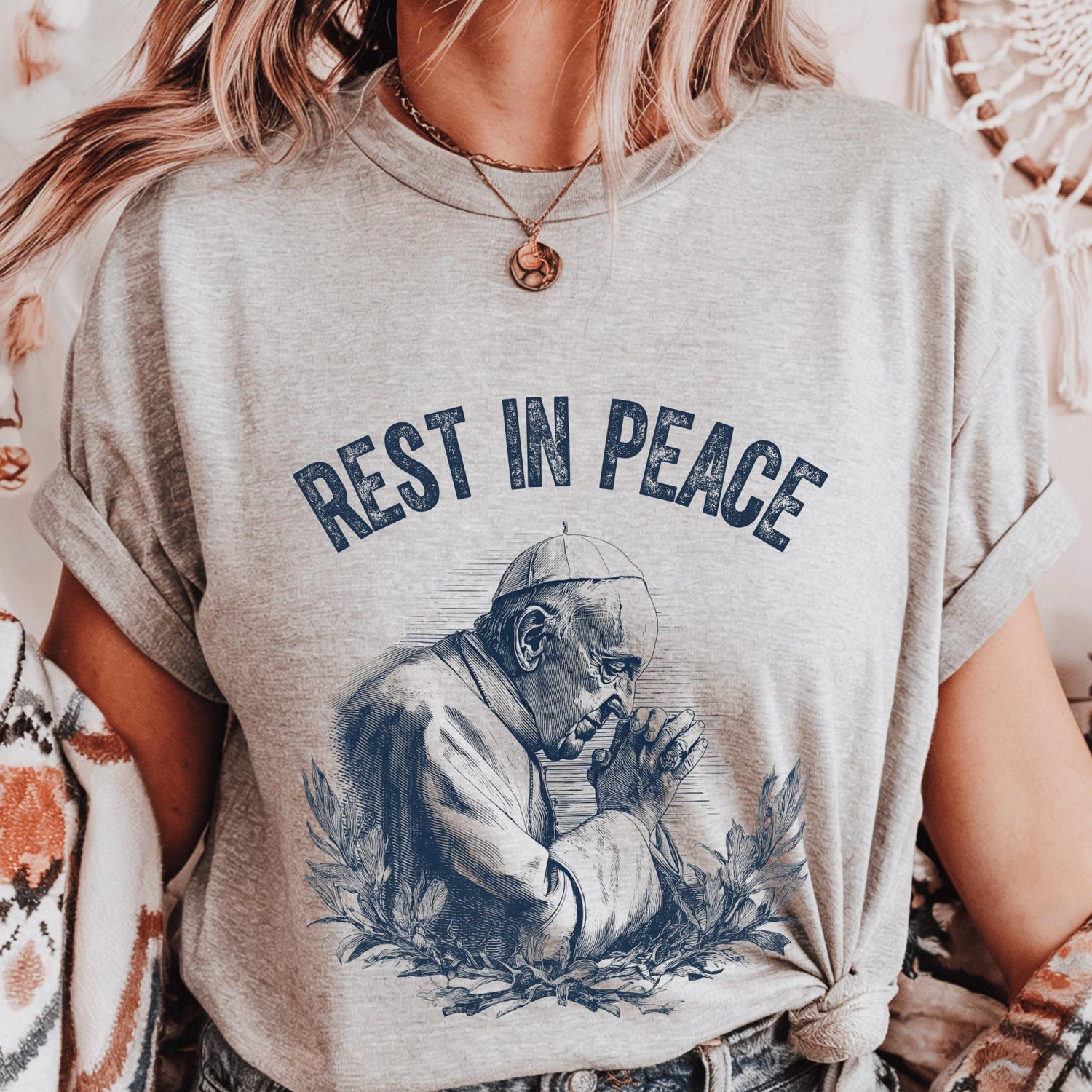 Rest in Peace Pope Francis T-Shirt � Memorial Catholic Shirt � Tribute Christian Tee � Prayer Graphic Vintage Sketch