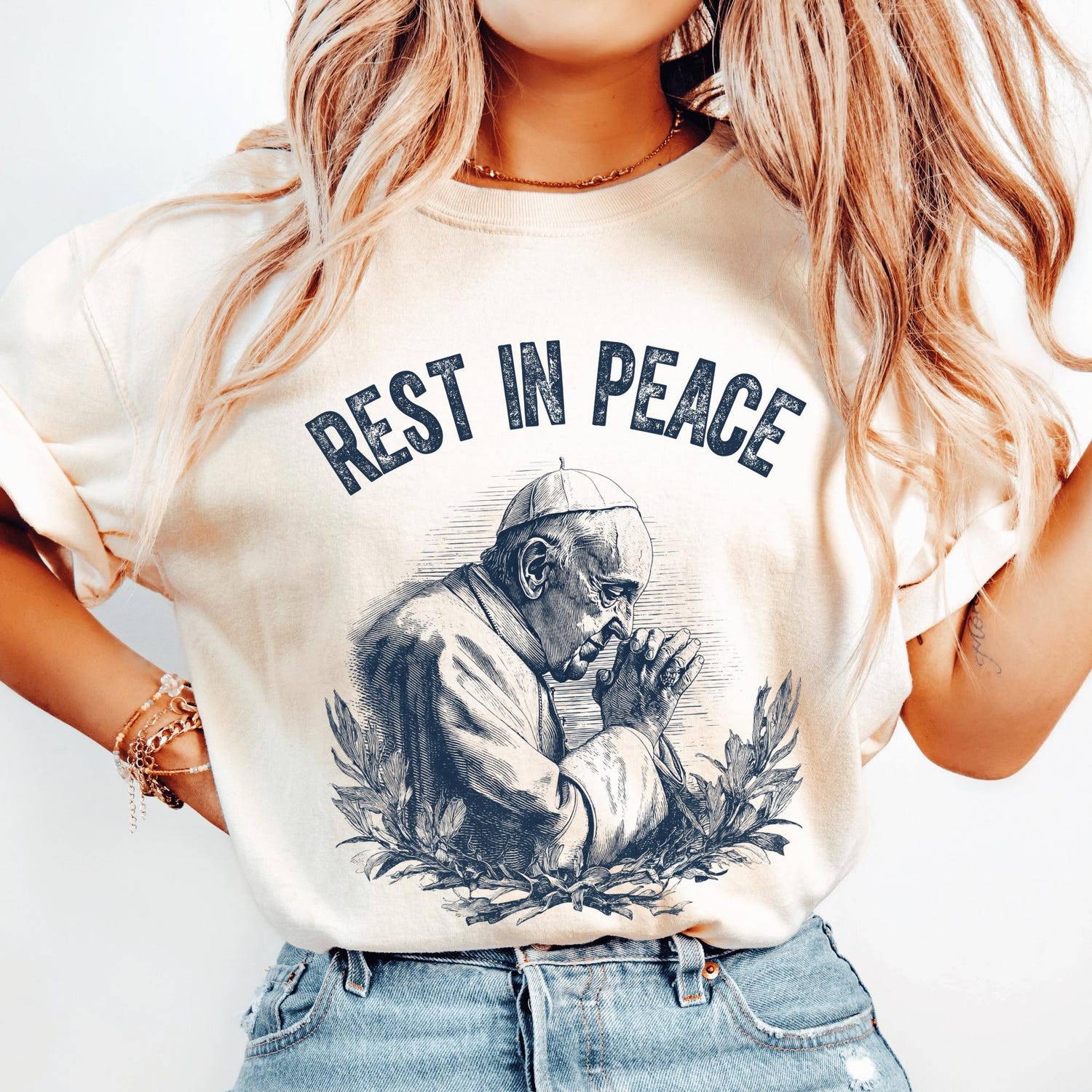 Rest in Peace Pope Francis T-Shirt � Memorial Catholic Shirt � Tribute Christian Tee � Prayer Graphic Vintage Sketch